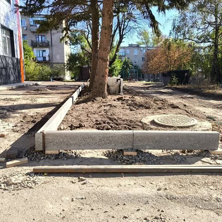 Якутия благоустраивает территорию Дома детского и юношеского творчества в Докучаевске