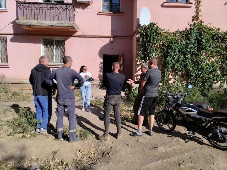 Начальник Мироновского территориального отдела управления по работе с территориальными органами администрации городского округа Дебальцево, Марина Анатольевна Овчаренко, провела встречу с жителями поселка городского типа...