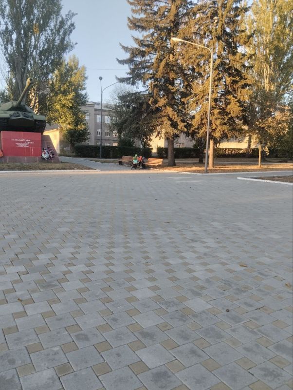 С заботой об округе.. За 24.09.2025 года сотрудниками МУП АГЯ «ЖЭК» выполнены следующие виды работ: выполнен ремонт и ревизия электрощитовой в подъезде по адресам: ул. Б. Хмельницкого, д.5, м-н Центральный, д.24 выполнены...