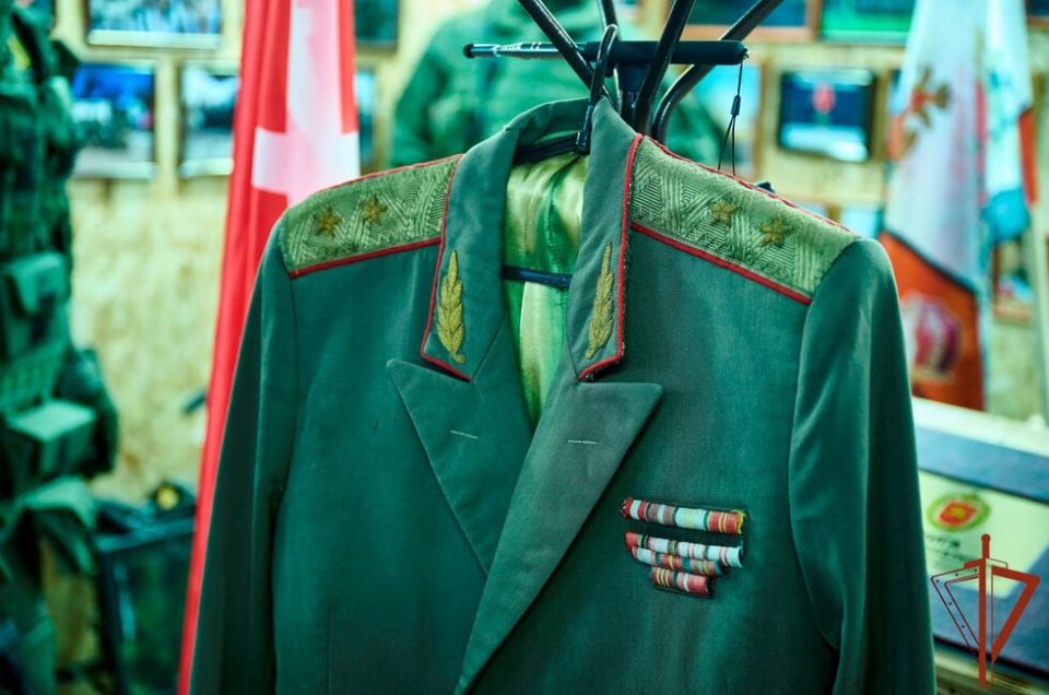 Китель генерала Рубцова, найденный при освобождении Авдеевки, передан Росгвардии