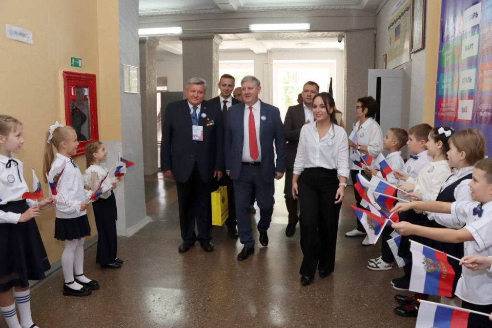 Андрей Чертков: В канун годовщины воссоединения исторических территорий с Россией в нашей Республике высадился десант