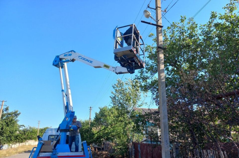 В Володарском округе с 2022 года восстановлено более 50 объектов инфраструктуры