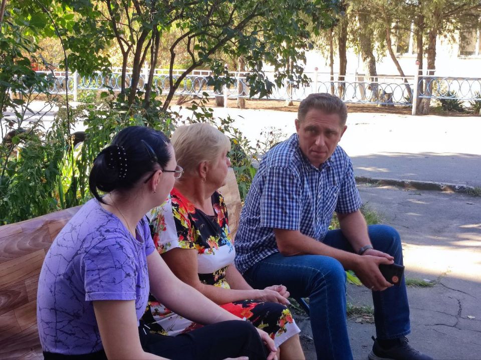 Александр Качанов: Живое общение: глава Докучаевска провел встречи с населением