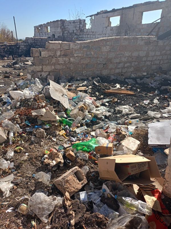 Константин Зинченко: Недавно совместно с депутатами Народного Совета ДНР Мариной Каплянок и Юрием Афендиковым провел встречу с жителями с. Бугас