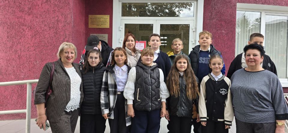 НАПОЛНЯЙСЯ ЧТЕНИЕМ: ДЛЯ ПЯТИКЛАССНИКОВ ШКОЛЫ №3 ПРОВЕДЕН УРОК-ЭКСКУРСИЯ