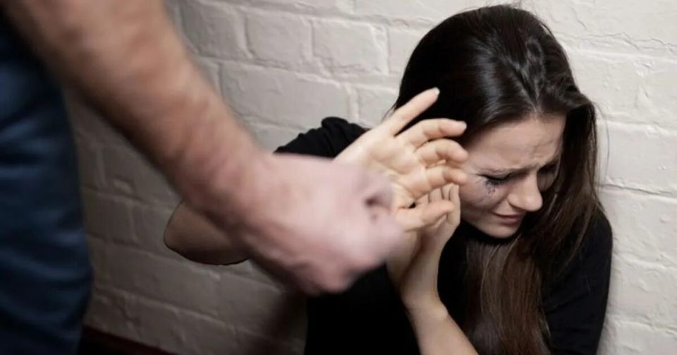 Муж в Дебальцево избил жену, но вместо тюрьмы получил штраф 5000 рублей