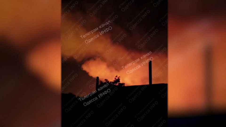 Десятки крылатых ракет и множество «Гераней» — бьют по военным объектам на Украине