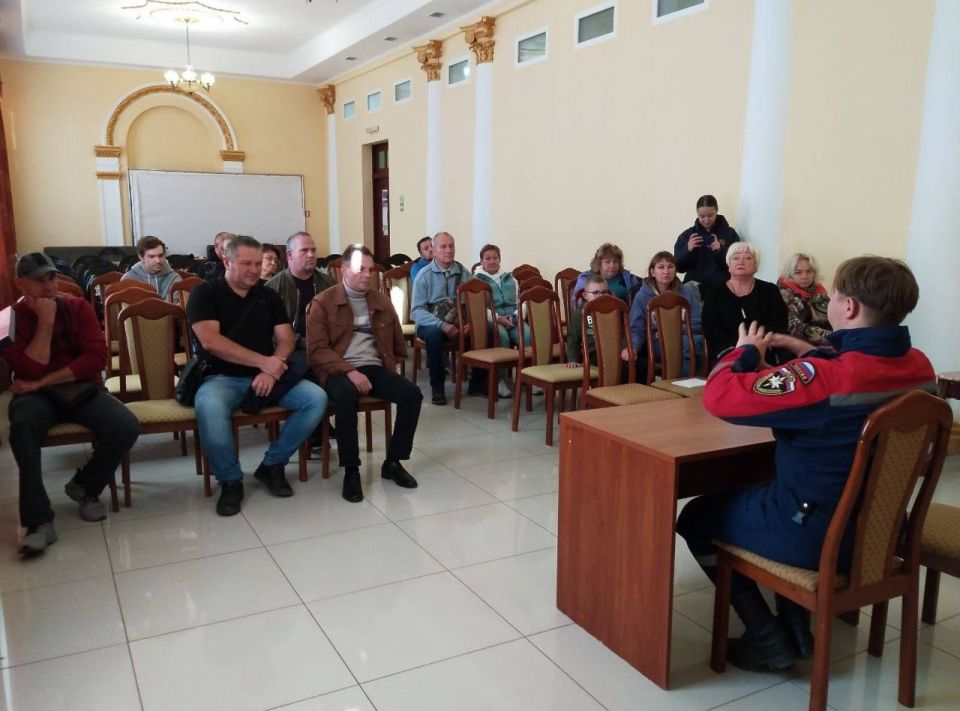 В Харцызске для семей защитников Родины провели мастер-класс по пожарной безопасности