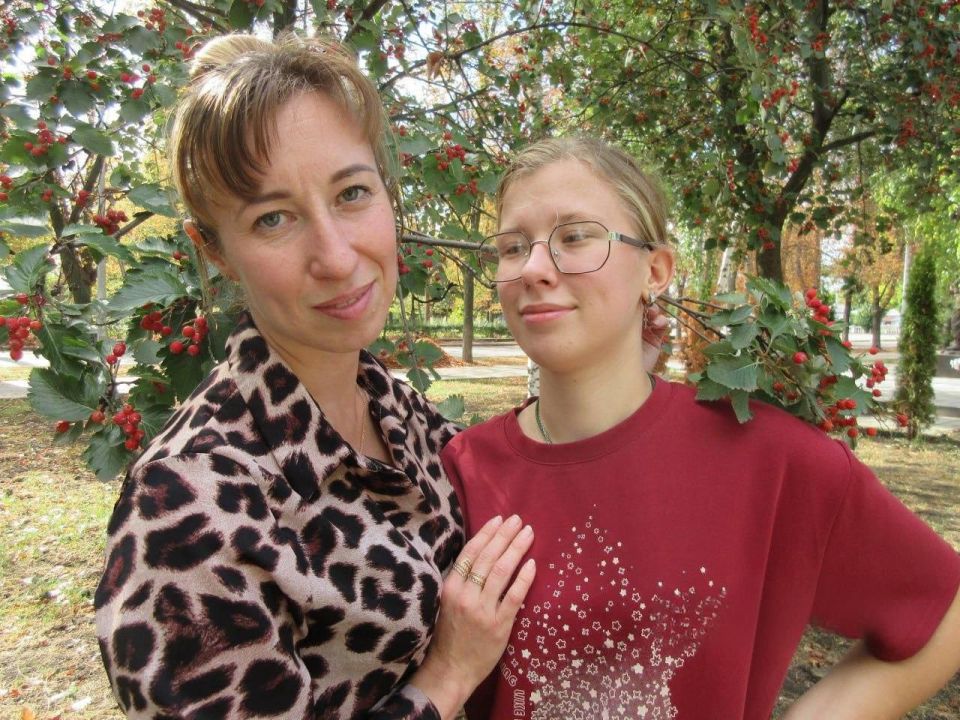 «СПАСИБО ЗА ДОБРЫЕ СЕРДЦА И ОТЗЫВЧИВОСТЬ»: КОЛЛЕКТИВ «ХАРЦЫЗСКТЕПЛОСЕТИ» ВЫРАЖАЕТ БЛАГОДАРНОСТЬ РУКОВОДСТВУ, ПРОФОРГАНИЗАЦИИ И ВСЕМ СОТРУДНИКАМ «ДОНБАССТЕПЛОЭНЕРГО» ЗА ПОМОЩЬ В ЛЕЧЕНИИ РЕБЕНКА