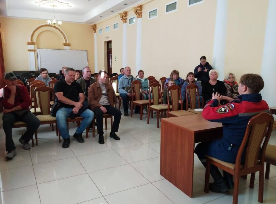 В Харцызске для семей защитников Родины провели мастер-класс по пожарной безопасности