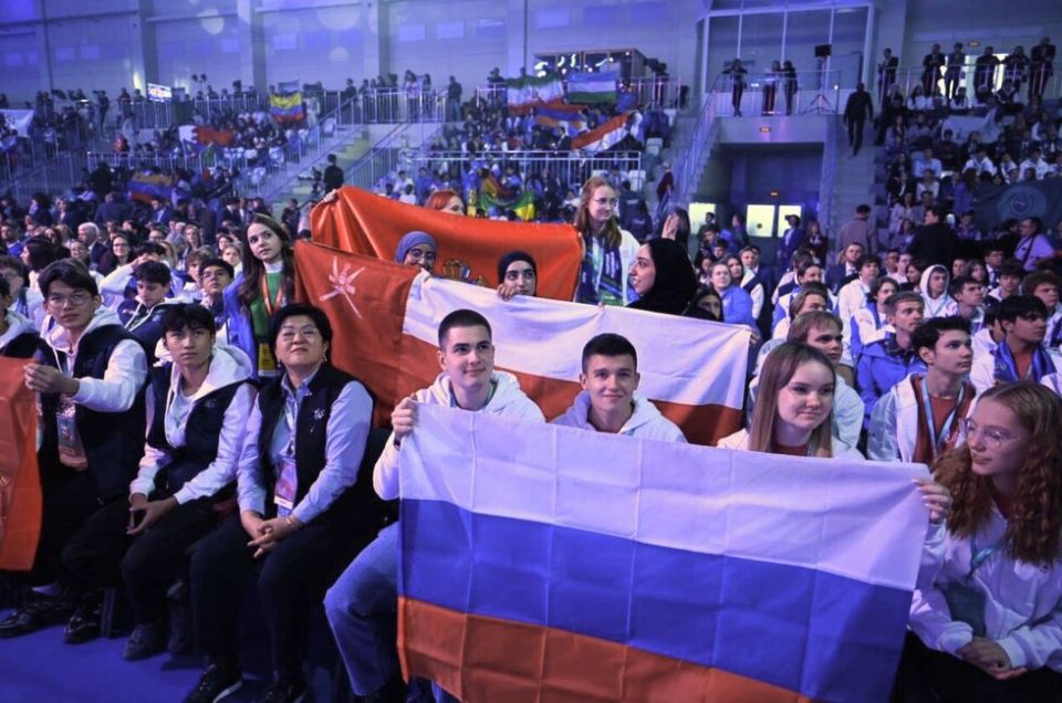 Около 600 ребят стали финалистами Международной олимпиады по финбезопасности