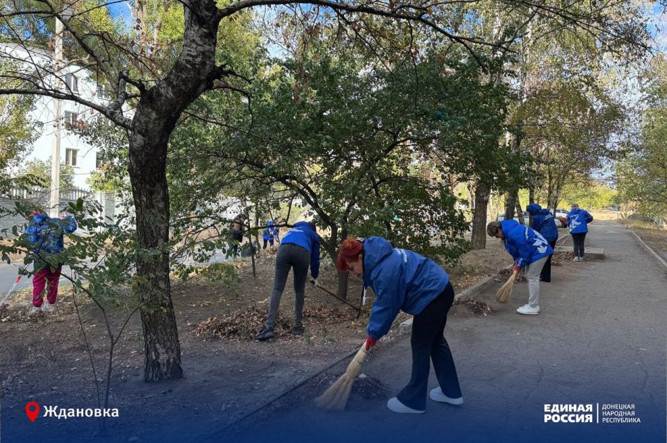 Мы – за сохранение природы: активисты Единой России из Ждановки присоединились к акции «Чистый четверг»