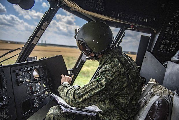 Военблогер Рожин заявил о сбитом украинским FPV-дроном вертолете Ми-8