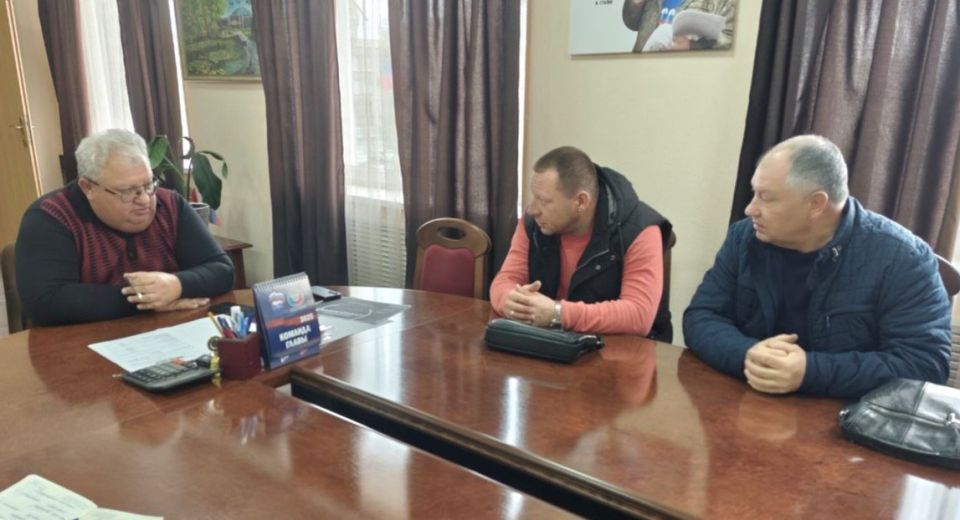 Игорь Мартынов: Несмотря на праздничный день, работа не стоит