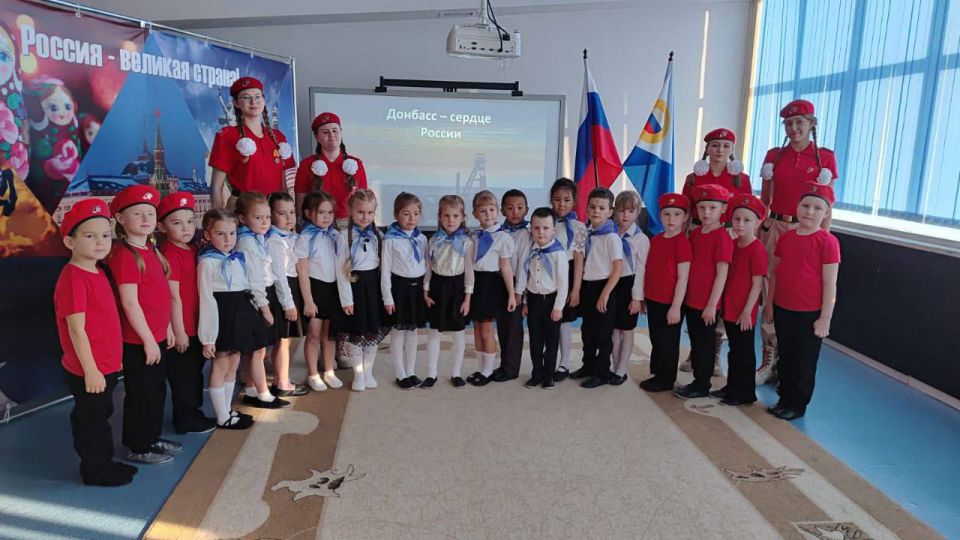 Наша Республика отметила День воссоединения Донецкой Народной Республики, Луганской Народной Республики, Запорожской и Херсонской областей с Российской Федерацией