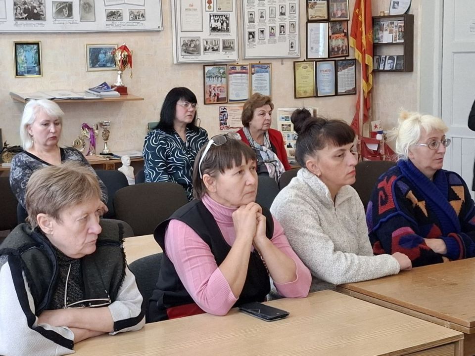 ��������� ��������: �������, 1 �������, ������� ������� � �������� ����������� ������� ����� � 16