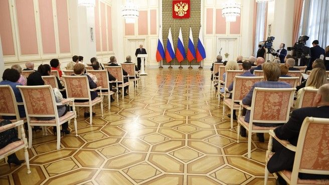 ������ �������� ������ ������ ������������� � ������� �����������