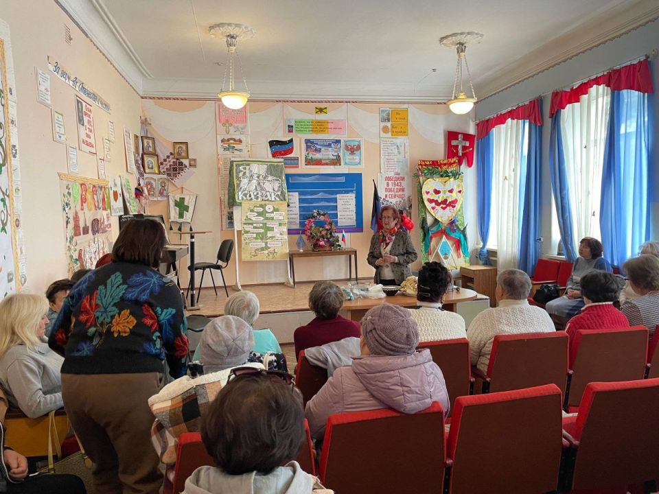 В рамках партийного проекта «Старшее поколение» прошло торжественное мероприятие, посвящённое Международному дню пожилых людей!