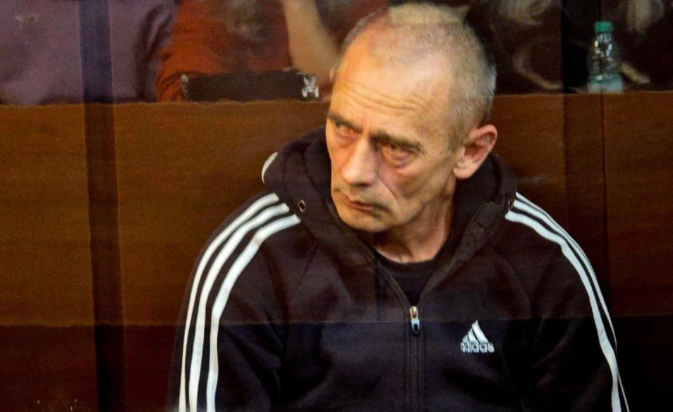 Суд в Алтайском крае вынес приговор обвиняемому в изнасиловании и убийстве 11 женщин 54-летнему «политеховскому маньяку» Виталию Манишину — 25 лет лишения свободы, сообщает пресс-служба прокуратуры региона