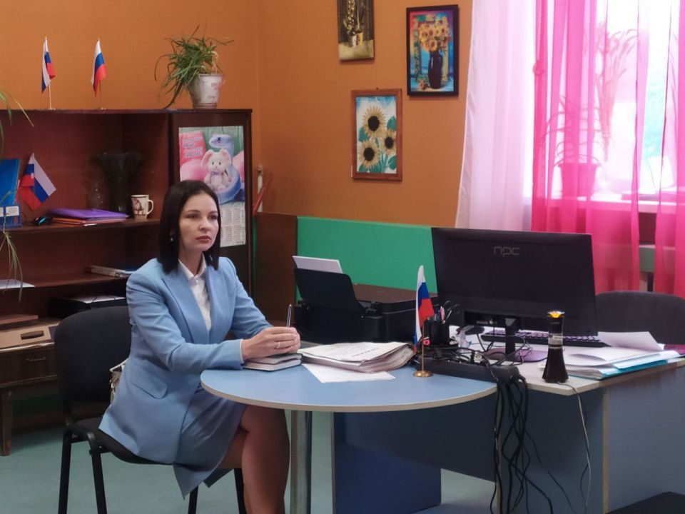 Сегодня, 01 октября, в городском округе Торез состоялась встреча заместителя главы администрации городского округа Ольги Дедух с сотрудниками МБУ "Клуб им. Кирова г.о. Торез"