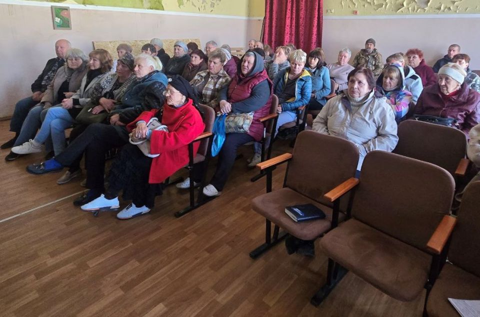 Сергей Желновач: Встретился сегодня с жителями п. Новолуганское
