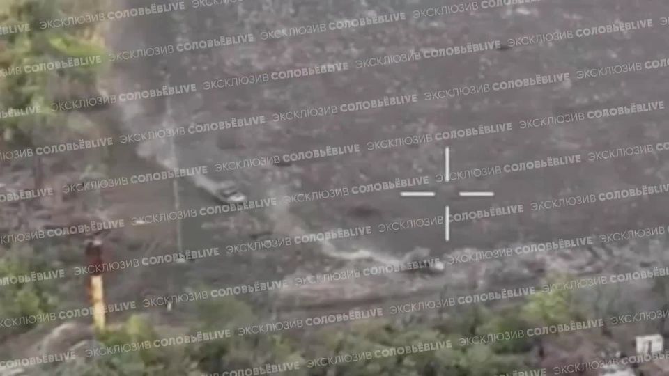 На Добропольском направлении ВСУшники пытались забросить штурмовиков в тыл нашим войскам: они уничтожили мины на переездах и выполнили маневр на полях