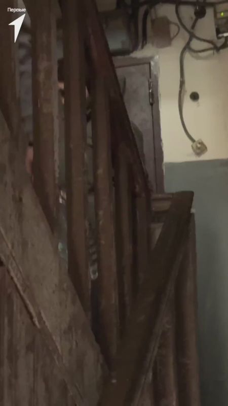 Руководитель общественной приемной Дебальцевского МО всероссийской политической партии «Единая Россия» Татьяна Норец совместно активистами "Движение Первых" доставили питьевую воду и продукты питания