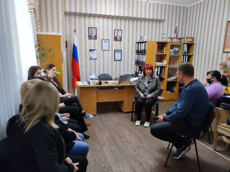 Александр Качанов: В Докучаевске продолжаются встречи с гражданами: обсуждаем проблемы и решения