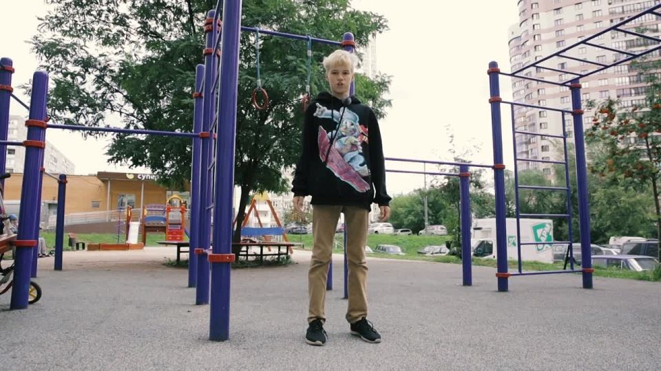 МЧС России предупреждает: ИГРЫ С ОГНЕМ НА УЛИЦЕ - ОПАСНЫ