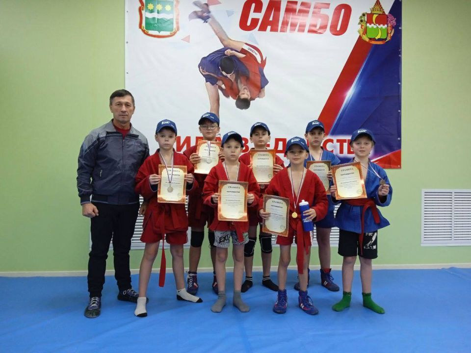 Сегодняшний день наполнен особым смыслом — в России отмечается День учителя