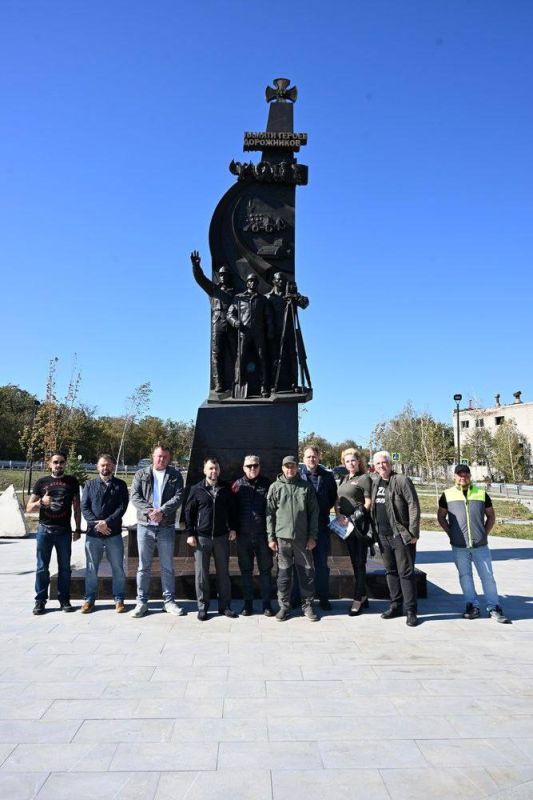 Константин Зинченко: Глава ДНР Денис Пушилин лично проверил ход восстановительных работ в Волновахе и оценил уже проделанную работу