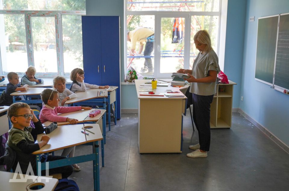 Призвание и миссия. Пушилин поздравил с праздником учителей