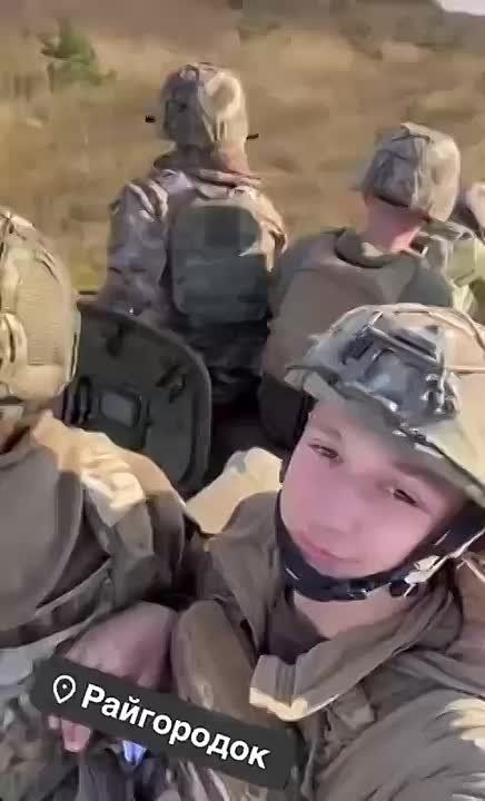 Кадры, заставляющие содрогнуться: под Славянском замечен «женский батальон» ВСУ