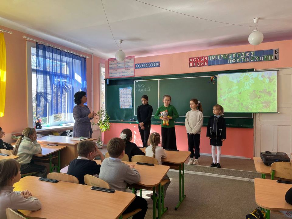 1000 ДОБРЫХ ДЕЛ. С целью развития общественных инициатив и массовой доброй активности, привлечения внимания обучающихся к важности добрых дел и благотворительности педагоги, учащиеся ГБОУ "Школа № 4 г.о. Дебальцево" приняли...