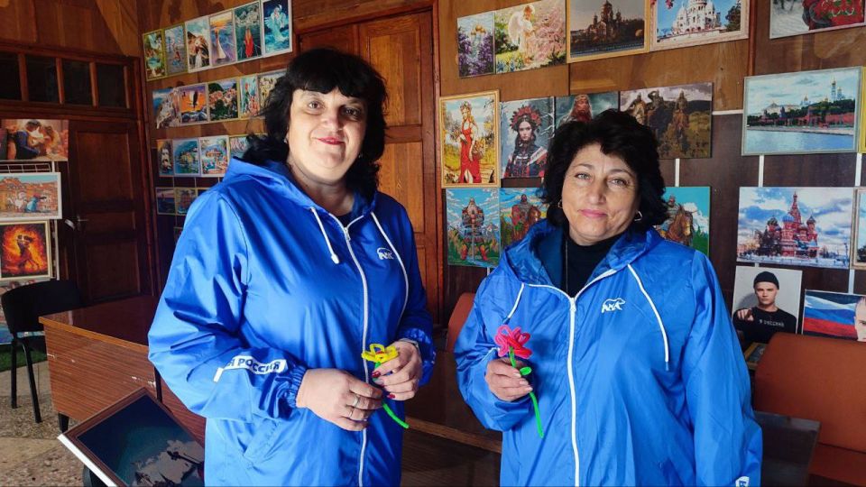 В рамках акции «1000 добрых дел», приуроченной ко Дню рождения Президента Российской Федерации Владимира Путина, в Камышеватском сельском доме культуры состоялся творческий мастер-класс по изготовлению сувениров из синильной...