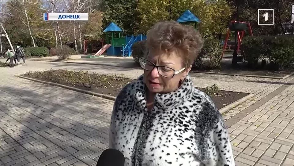 «Спасибо, что всегда рядом с народом»: дончане поздравляют Президента! За что благодарят со слезами на глазах?