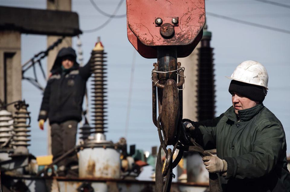 Правительство РФ выделит 395 млн рублей на энергетику Донбасса и Новороссии