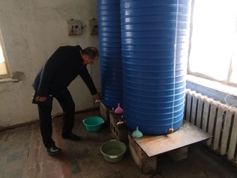 Таймураз Арсоев: Выполняя поручение Главы ДНР Дениса Пушилина выехал в село Петровское, проконтролировать доставку воды