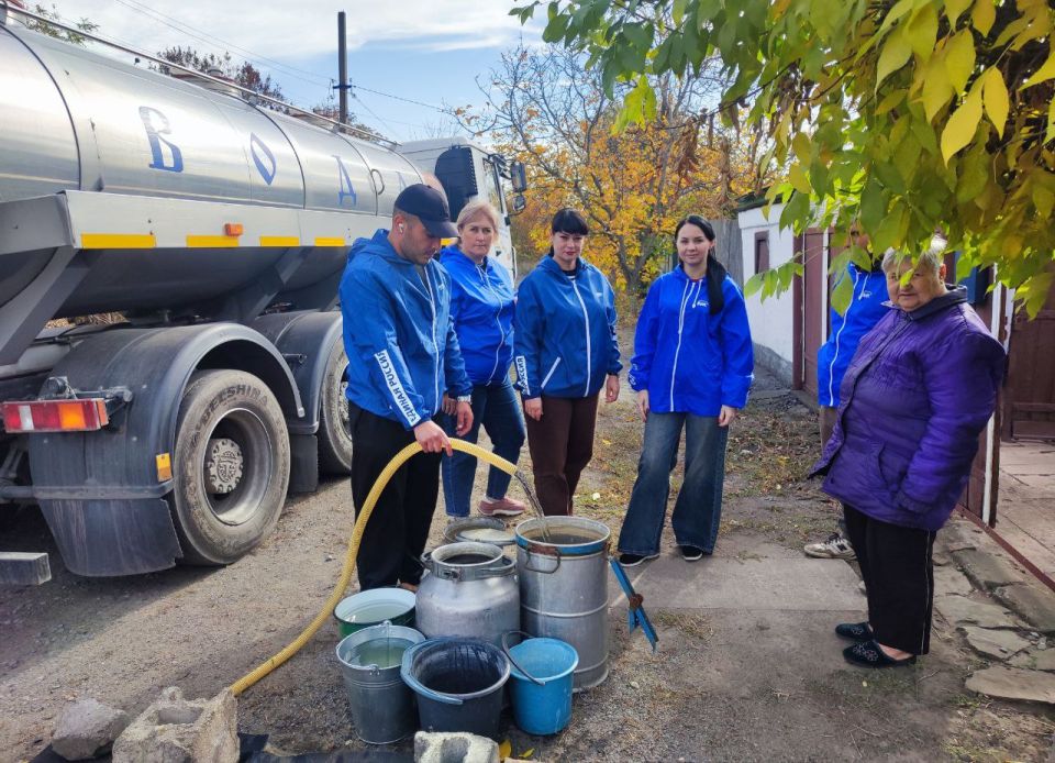 Акция «1000 Добрых Дел» продолжает волновать сердца Тореза, доказывая, что в каждом из нас живет огонек сострадания