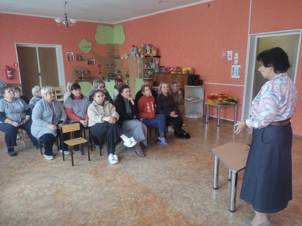 ��������� ��������: �������, 8 �������, ������� ������� c �������� ����������� �������� ���� �110