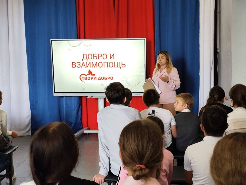 В рамках акции «1000 добрых дел», приуроченной ко дню рождения Президента Российской Федерации Владимира Путина, при участии секретаря первичного отделения Всероссийской политической партии «Единая Россия» Ирины Цебро, для...