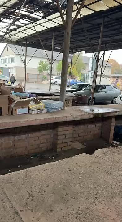 Печальное состояние рынка в Ждановке…