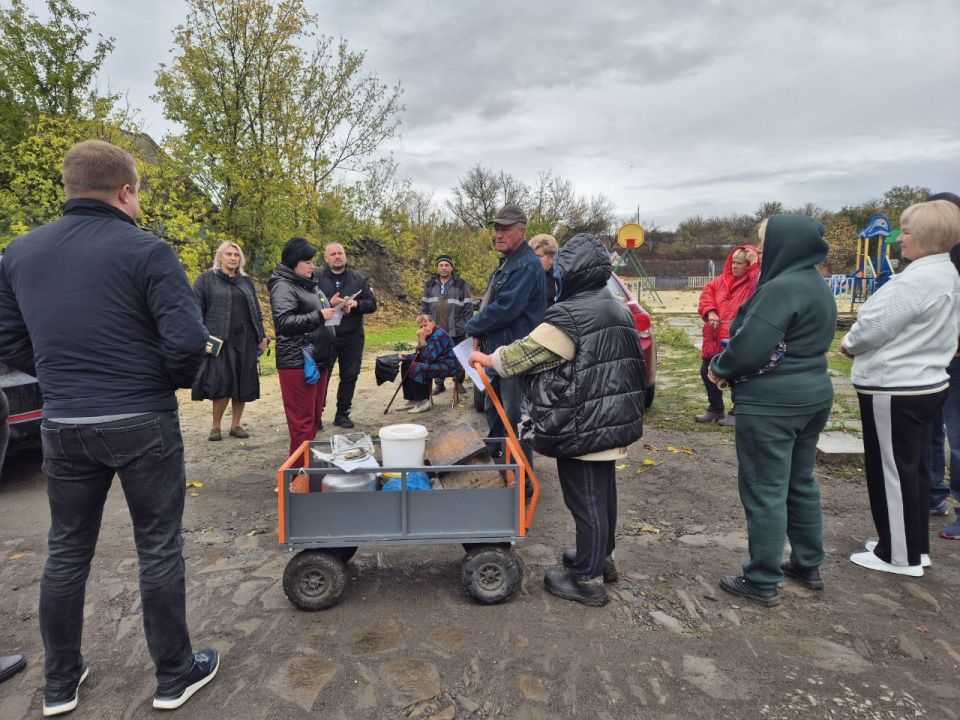 Сегодня заместитель главы Администрации муниципального образования городского округа Харцызск Виктория Рогожина пгт