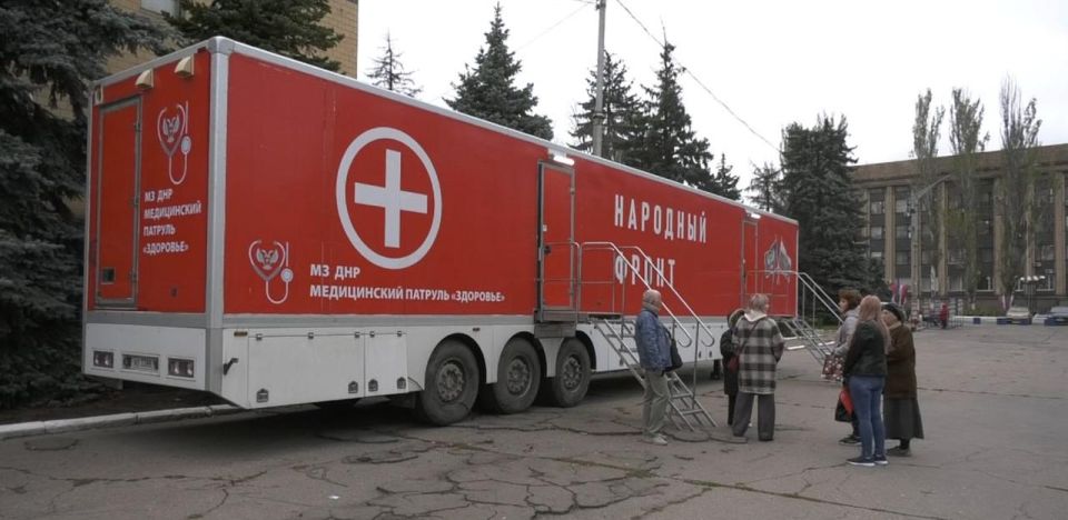 «Автопоезд здоровья» отправился в Торез, где врачи будут принимать жителей до 17 октября, сообщил Глава ДНР Денис Пушилин