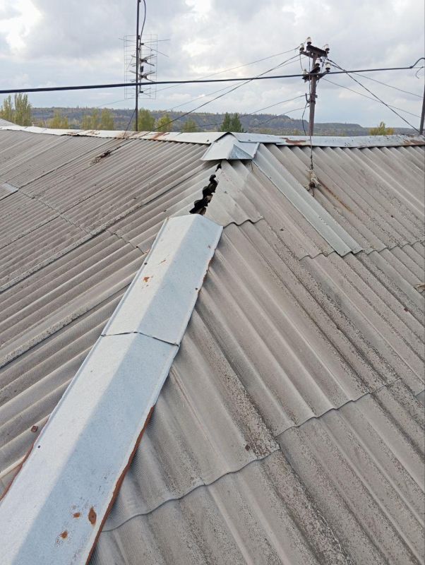 Николай Михайлов: При поддержке Бурятии в Старобешевском округе идет восстановление кровель домов