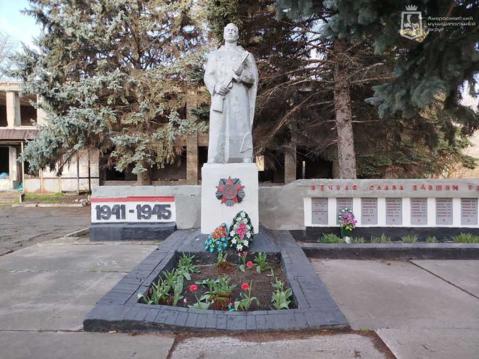 Игорь Лызов: Священная память: Братская могила в п. Ульяновское – эхо героических сражений