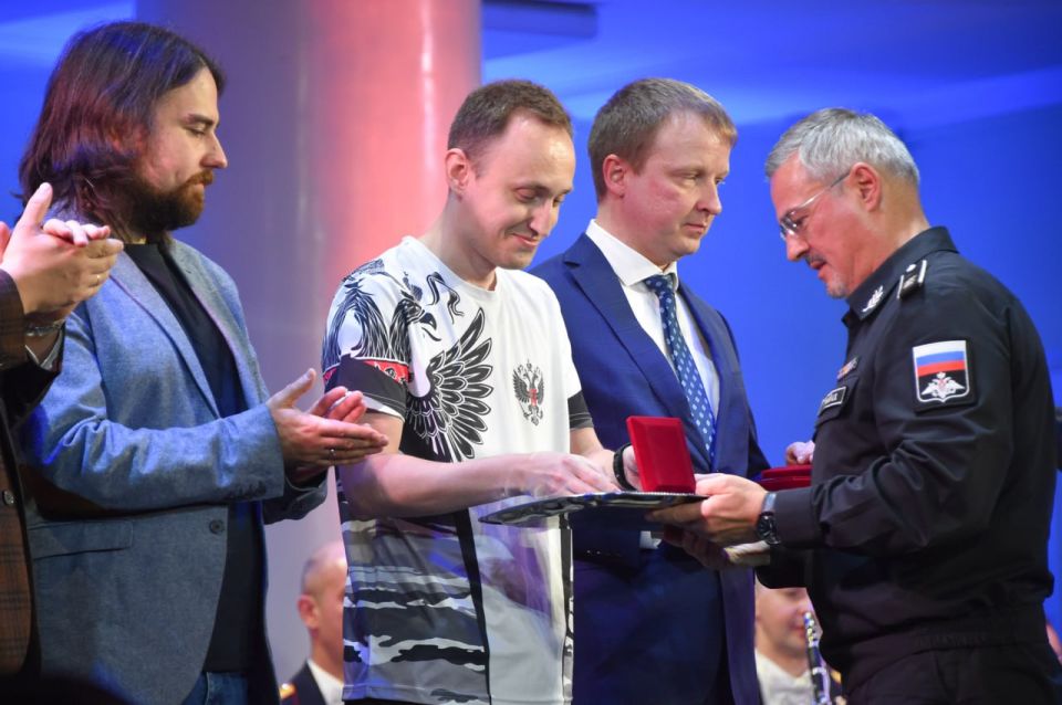 Минобороны России: В Центральном Доме Российской Армии наградили лауреатов ежегодной премии Министерства обороны Российской Федерации в области культуры и искусства