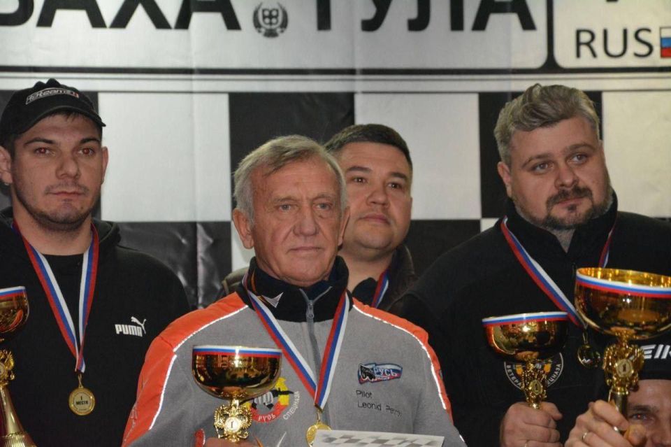 Роман Насонов: С гордостью сообщаю, что Леонид Петров, президент Межрегиональной ассоциации социальной защиты ветеранов и сотрудников спецподразделений правоохранительных органов и спецслужб "Русь", стал Чемпионом! Он занял...