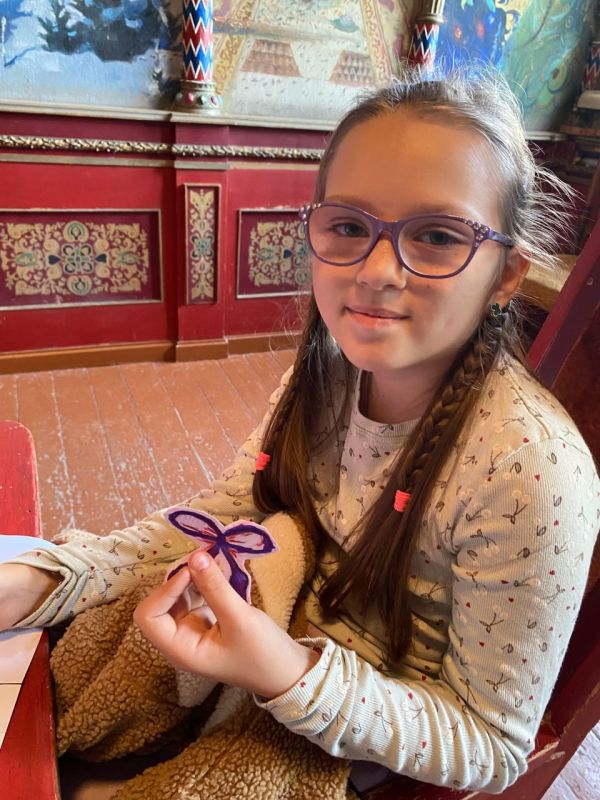 14 октября в МБУ "Зугрэсский ГДК", под руководством культорганизатора Богдановой Светланы Витальевны, состоялась игровая программа ко Всемирному дню девочек: