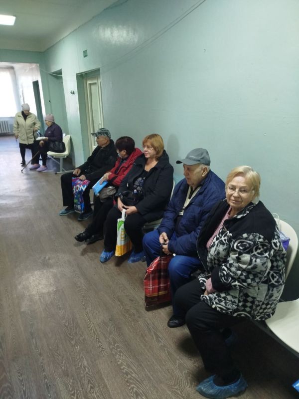 Врачи «Онкодозора» провели выездной прием в Амвросиевской ЦРБ